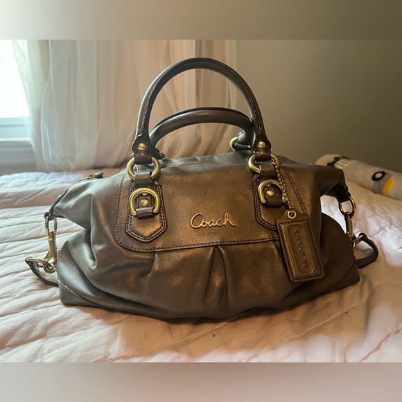 Coach Handbag - Picture 1 of 3